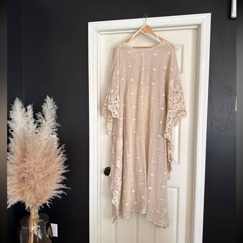 Soft Surroundings Martinique Breeze Caftan in Cream 
size Large/XL - Picture 8 of 12